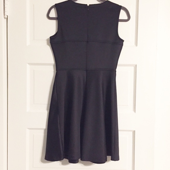 Daisy Fuentes Black Fit & Flare Skater Dress - SP - Picture 2 of 5